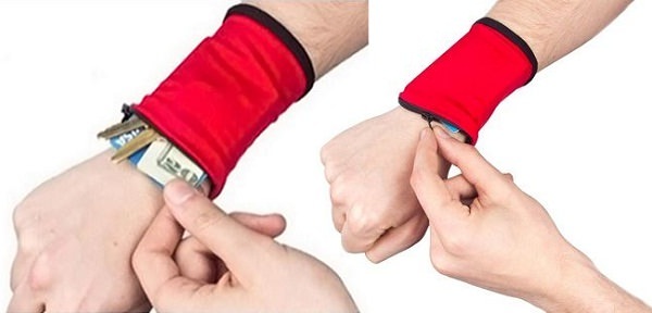 Wrist Wallet to carry cash, credit card, keys and IDs