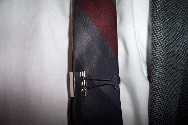 blinder clip for tie