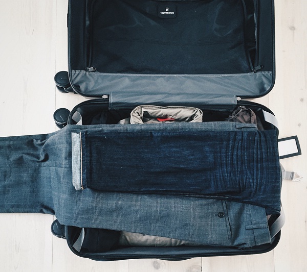 Reserve heavy clothes for the last easy travel tips