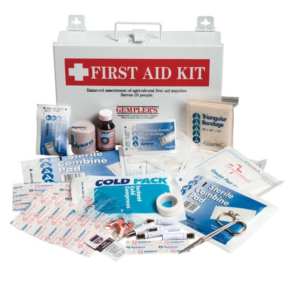 build your own first aid kit for trekking