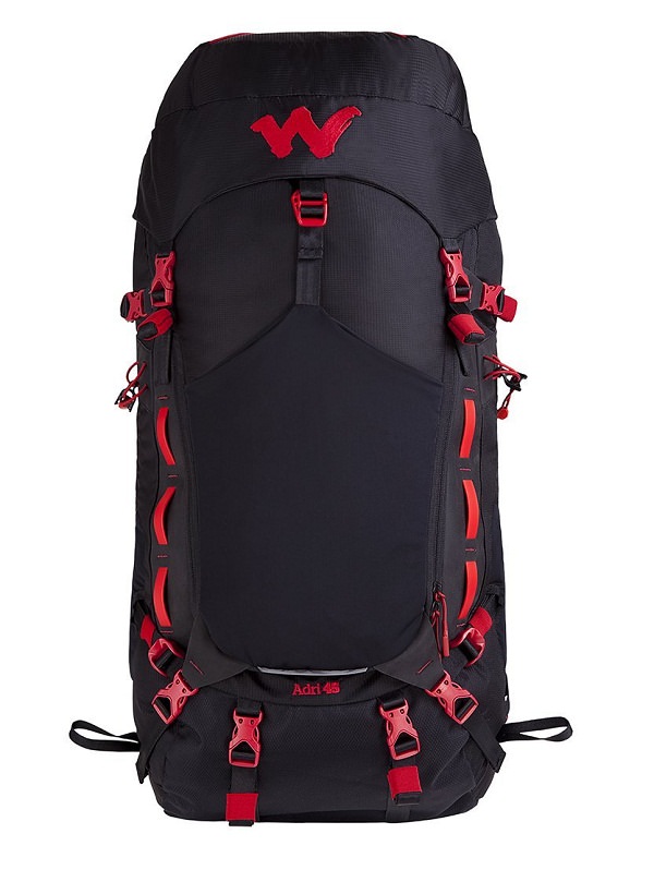 men's trekking essentials to include in packing list