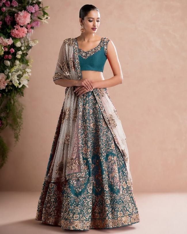 Best Designer Marriage Lehenga Online