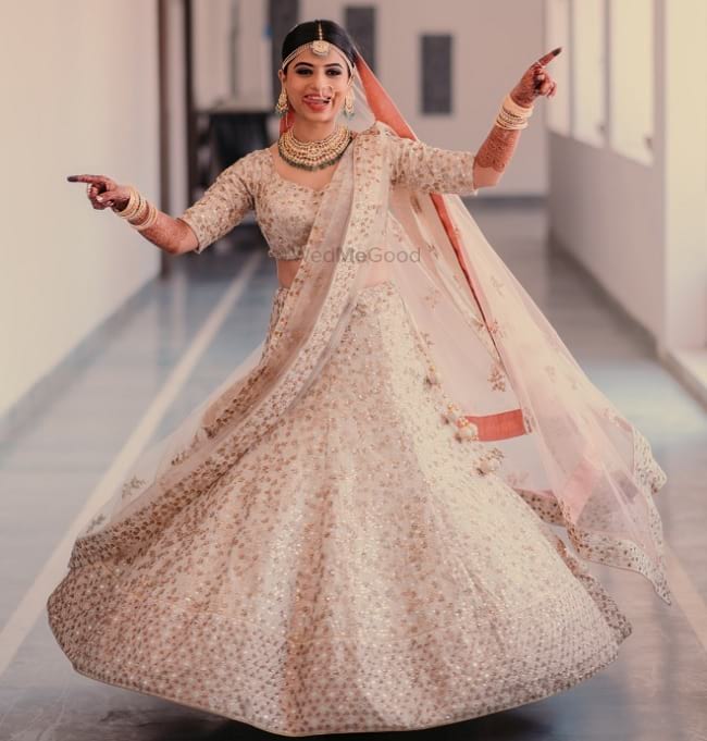 shaadi lehenga designs 2019