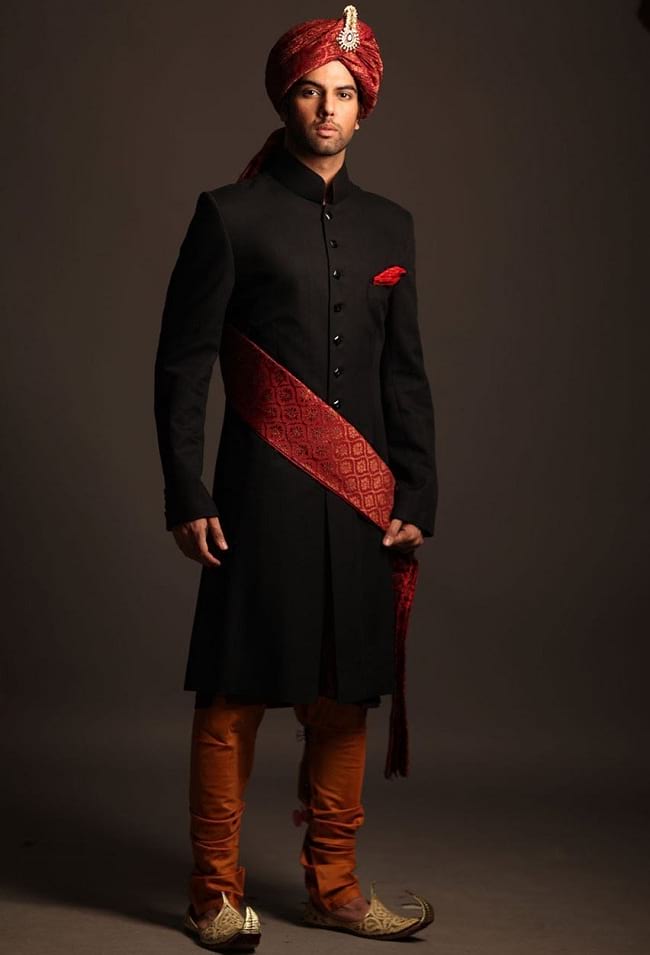 new style in pakistani sherwani