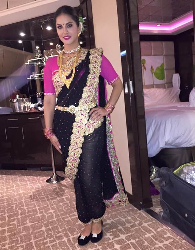 traditional look of sunny leone ib black heavy saree