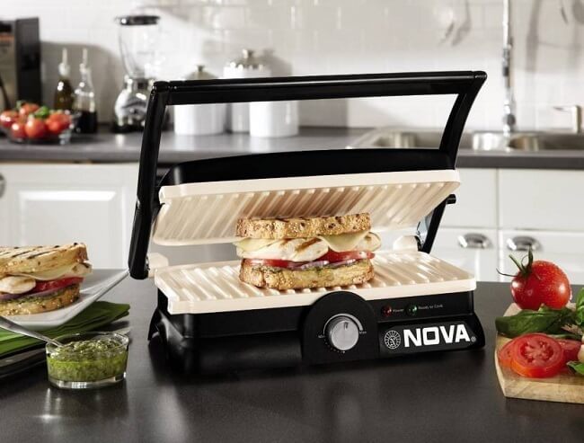 Browse through our broad range of Grilled Sandwich Makers online