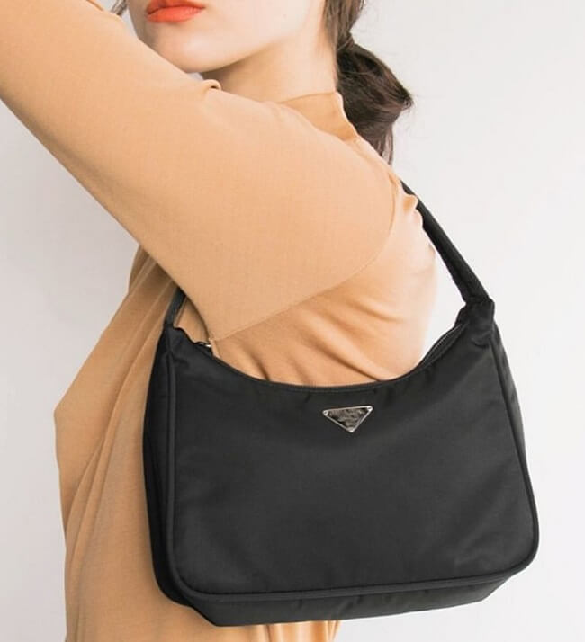 baguette purse style bag, baguette bread bag, fendi baguette handbag