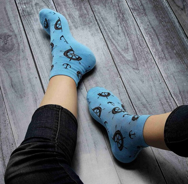 comfortable socks for walking 