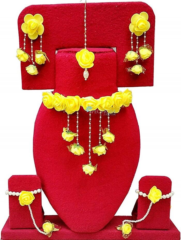 yellow jewellery set
