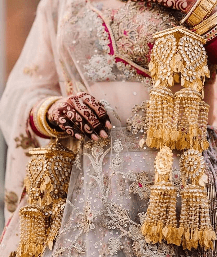 bridal with gold jewellery 