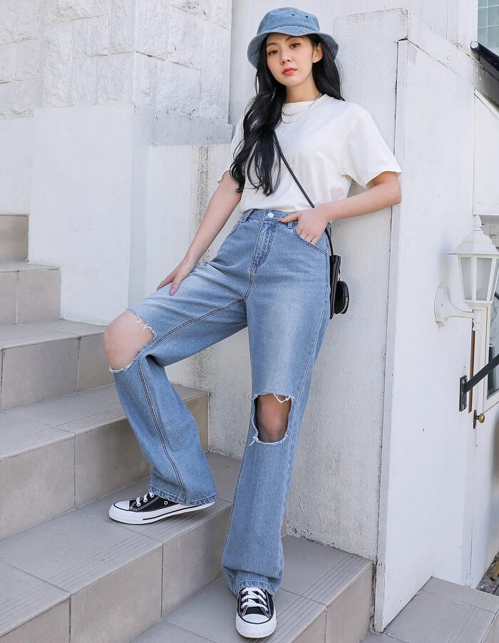 what shoes to wear with boyfriend jeans