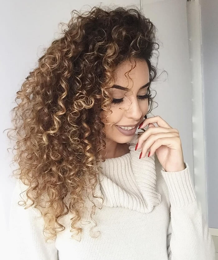 curly hair hairstyles female