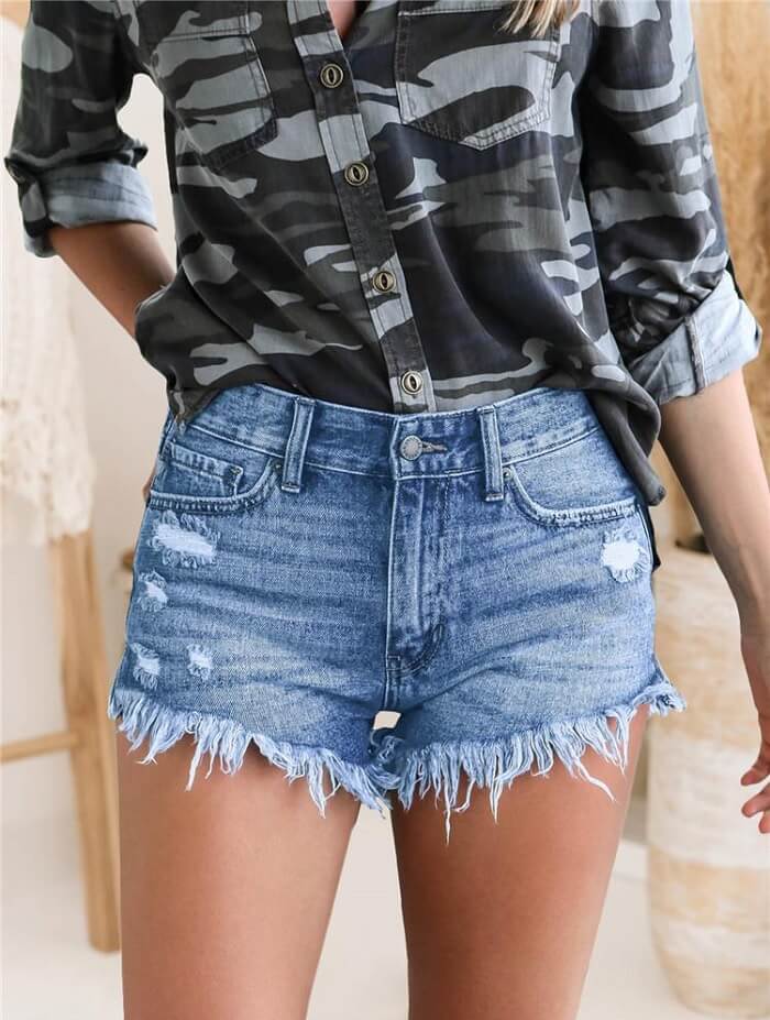 Denim shorts Outfits For Ladies