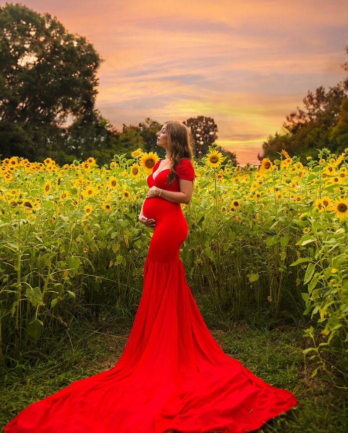 funny maternity photoshoot