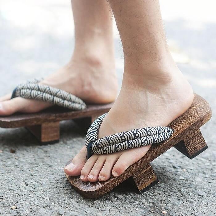 What are the best type of sandals? 