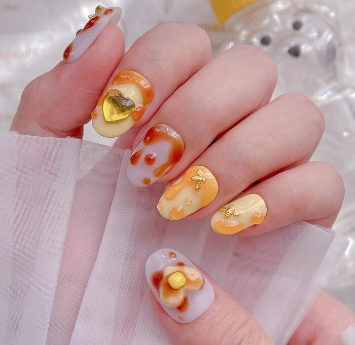 round shaped nails designs
