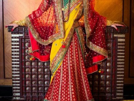 12 Styles to drape Dupatta on your Wedding