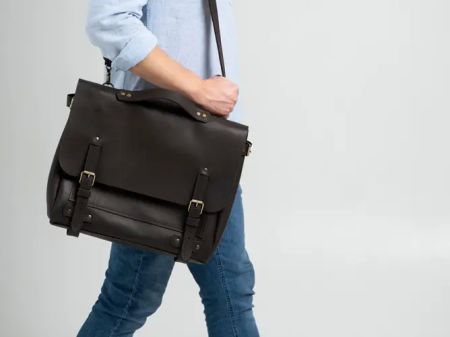 Office Fashion: Completing Your Professional Look With The Perfect Bag